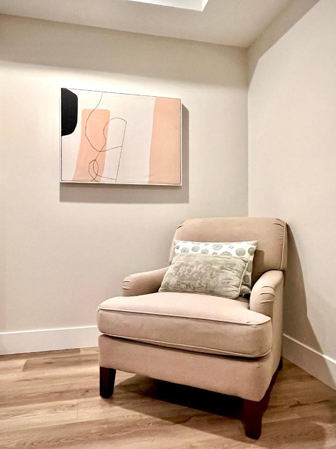 The Harmony Inn Spacious 2 Bdrms 2 Beds Basement Suite Surrey Exterior foto